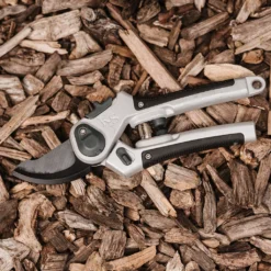 Eversharp: Secateurs ~ All Purpose Lite - Alton Garden Centre 8 Eversharp: Secateurs ~ All Purpose Lite - Alton Garden Centre -Garden Strimmers Shop 0025 eversharpallpurposelitesecateurs kentandstowe 70100856 0030 a lifestyle