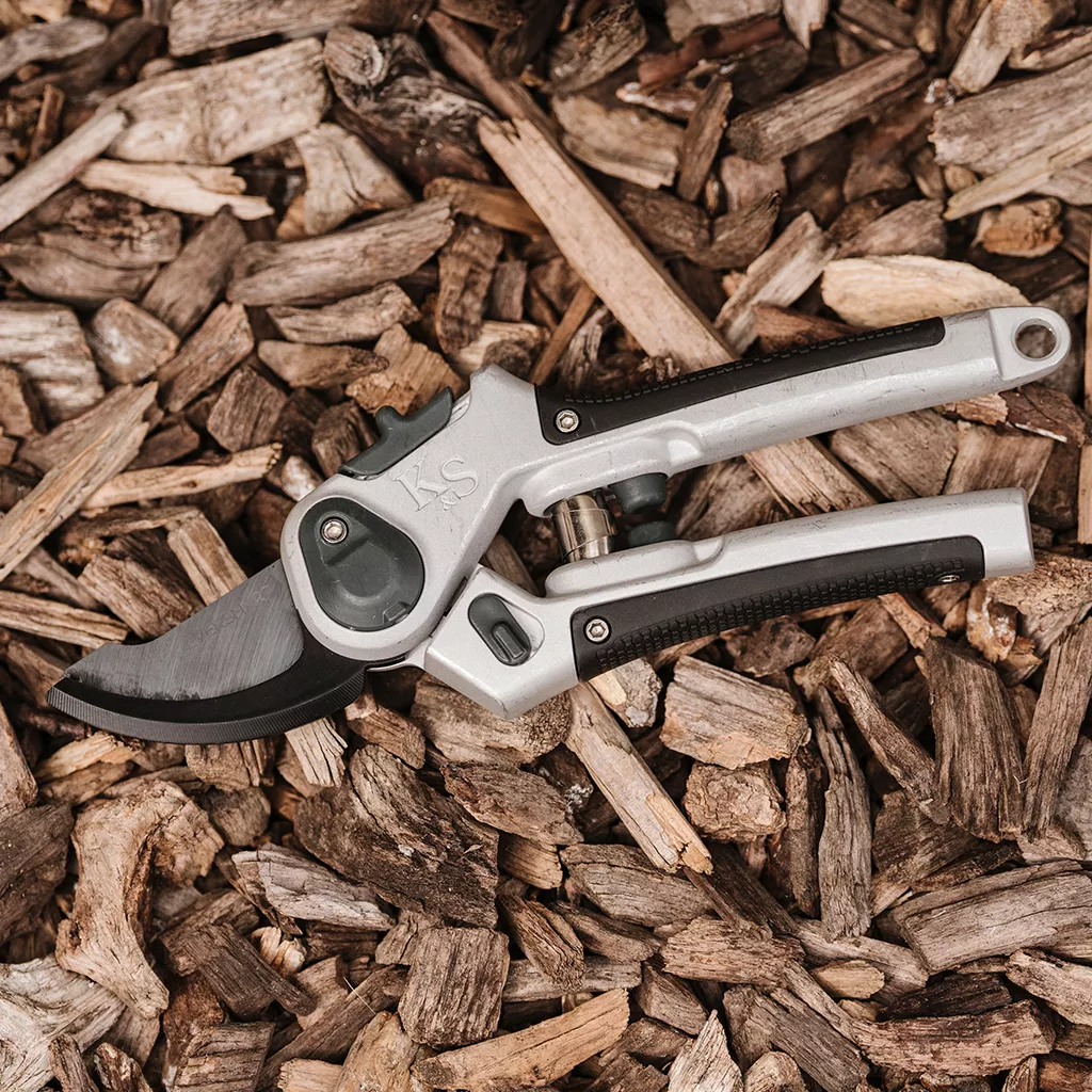 Eversharp: Secateurs ~ All Purpose Lite - Alton Garden Centre 4 Eversharp: Secateurs ~ All Purpose Lite - Alton Garden Centre - Image 4