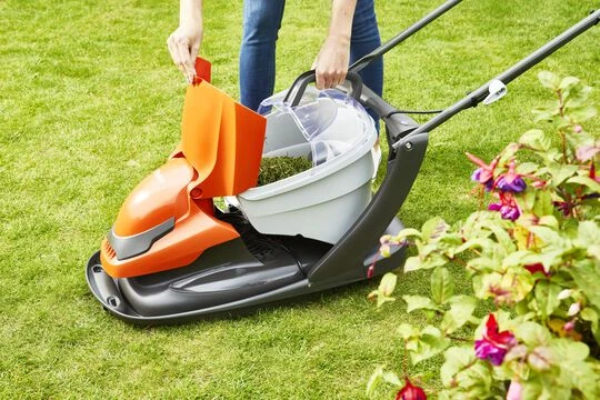 Flymo Easi-Glide 330 13" Electric Hover Lawnmower - Alton Garden Centre 3 Flymo Easi-Glide 330 13" Electric Hover Lawnmower - Alton Garden Centre - Image 3