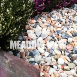 Meadow View Flamingo Pebbles - Alton Garden Centre -Garden Strimmers Shop Flamingo Pebbles In Situ 2 copy1508250289