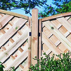 Forest - Ultima Fence Post 5ft (150 X 7 X 7cm) - Alton Garden Centre 1 Forest - Ultima Fence Post 5ft (150 X 7 X 7cm) - Alton Garden Centre