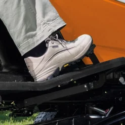 STIHL RT 5097 37" Petrol Ride-On Lawnmower - Alton Garden Centre -Garden Strimmers Shop dd0eade480534fdf91a5349d66a0dd7a