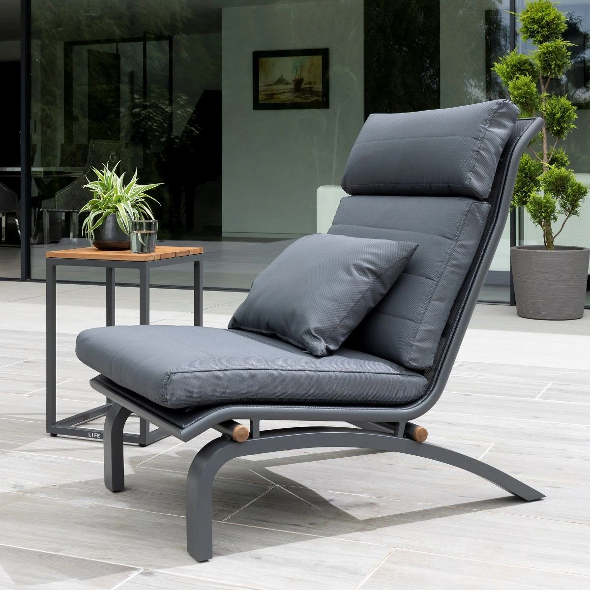 LIFE Out Door Living: Soho Lounge Suite With Side Tables Felix Relax Chairs & Gilli Tables - Alton Garden Centre 2 LIFE Out Door Living: Soho Lounge Suite With Side Tables Felix Relax Chairs & Gilli Tables - Alton Garden Centre - Image 2