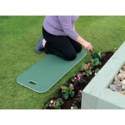Garland Jumbo Kneeling Mat - Alton Garden Centre -Garden Strimmers Shop products prodzoomimg11782