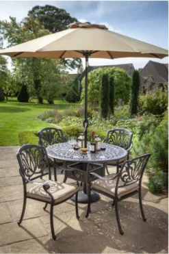 Hartman - Amalfi 4 Seat Round Set Inc Parasol And Base - Alton Garden Centre