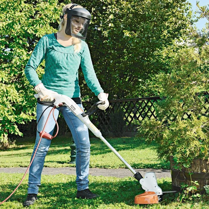 STIHL FSE 52 Electric Line Trimmer - Alton Garden Centre 2 STIHL FSE 52 Electric Line Trimmer - Alton Garden Centre - Image 2