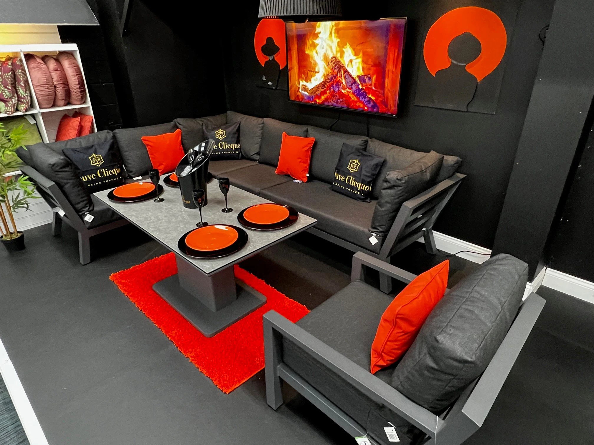 LIFE Outdoor Living - Timber Deluxe Corner Set - Alton Garden Centre 2 LIFE Outdoor Living - Timber Deluxe Corner Set - Alton Garden Centre - Image 2